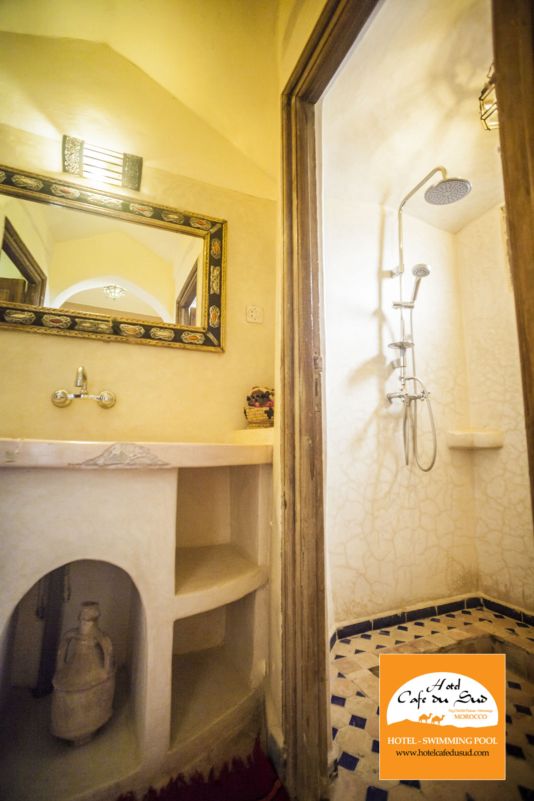 PRIVATE BATHROOM